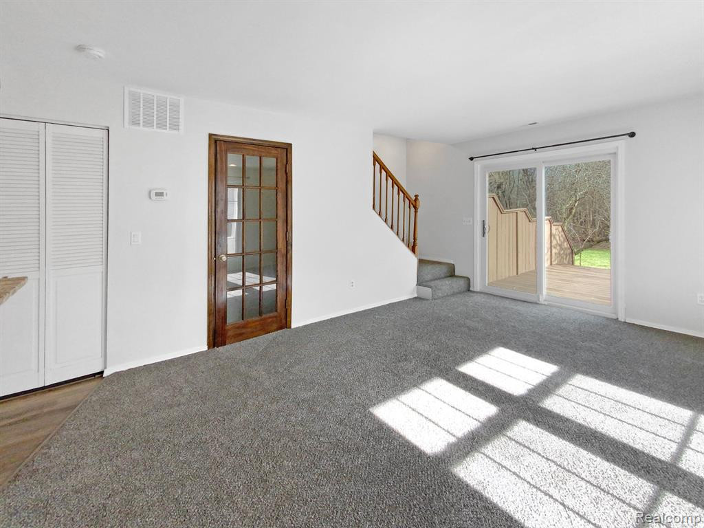 1616 GOLDEN Lane, Ypsilanti, MI 48198 — Photo 3