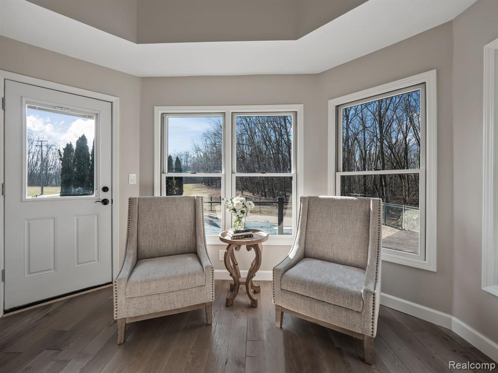 6166 7 MILE Road, South Lyon, MI 48178 — Photo 18
