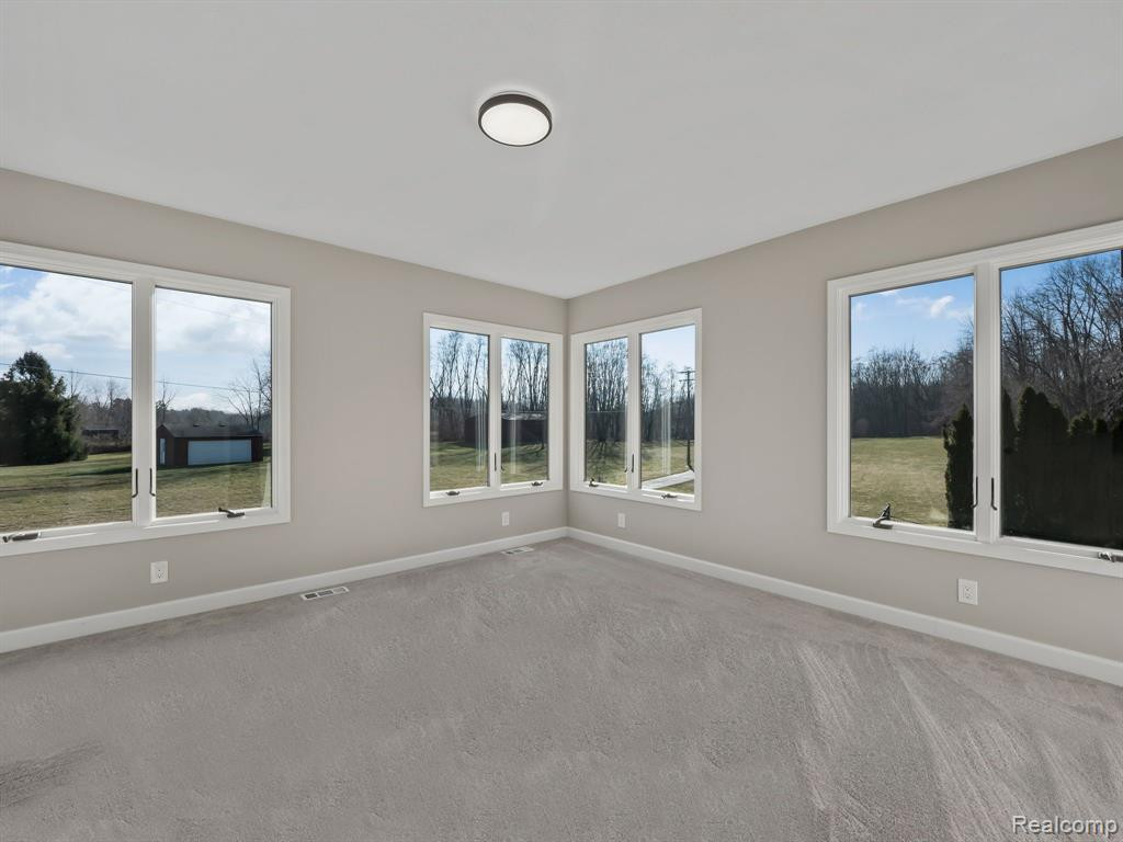 6166 7 MILE Road, South Lyon, MI 48178 — Photo 25