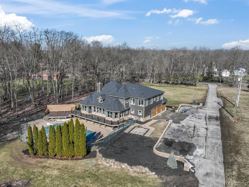 6166 7 MILE Road, South Lyon, MI 48178 — Photo 36