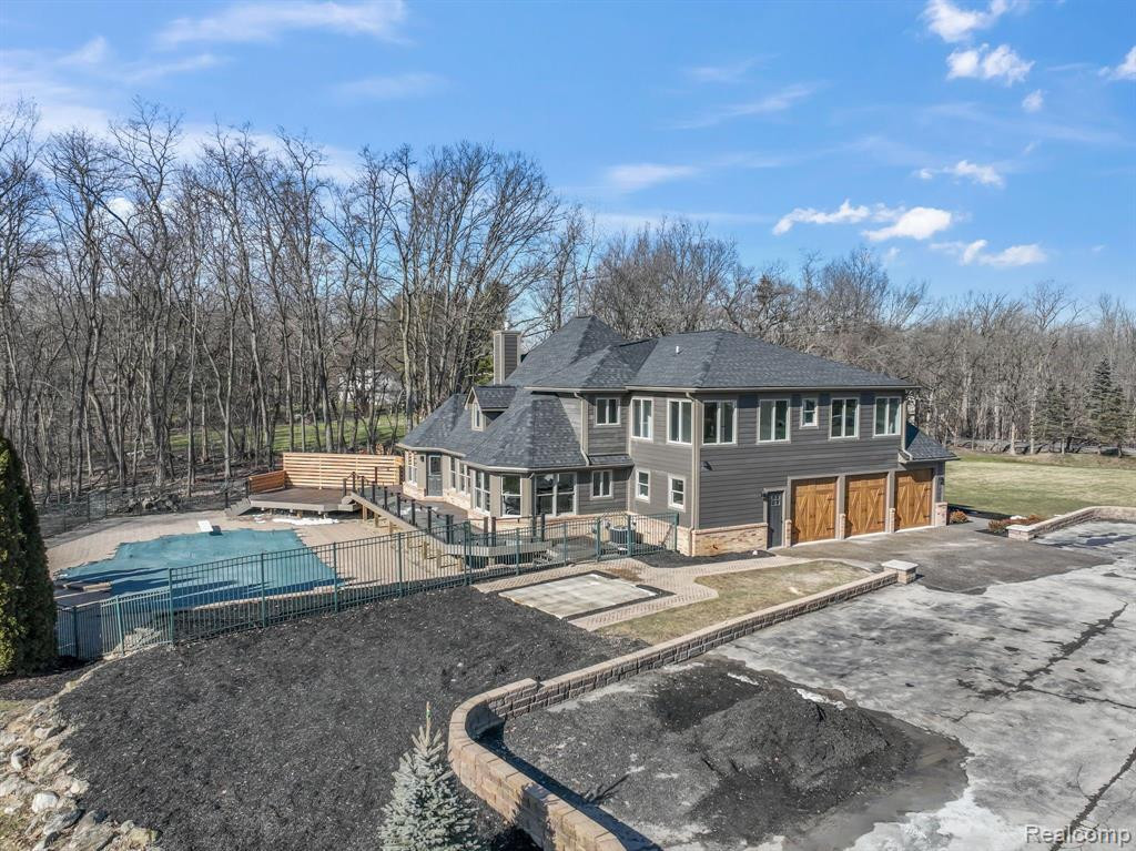 6166 7 MILE Road, South Lyon, MI 48178 — Photo 37