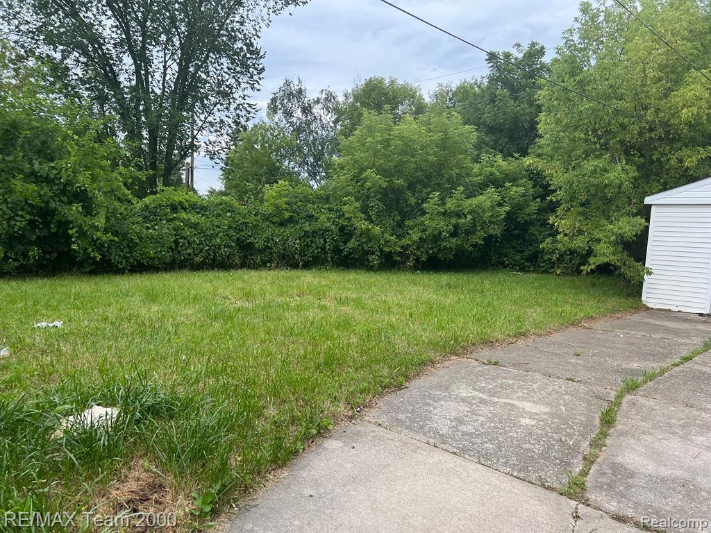 8090 MINOCK Street, Detroit, MI 48228 — Photo 6
