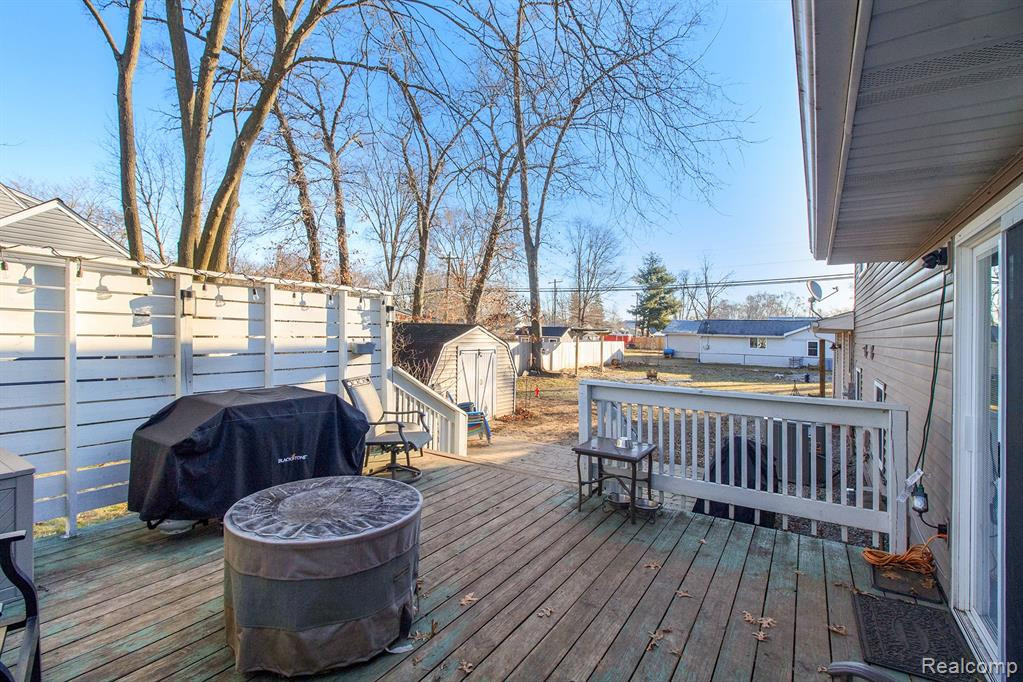 1700 LADD Road, Wolverine Lake, MI 48390 — Photo 30