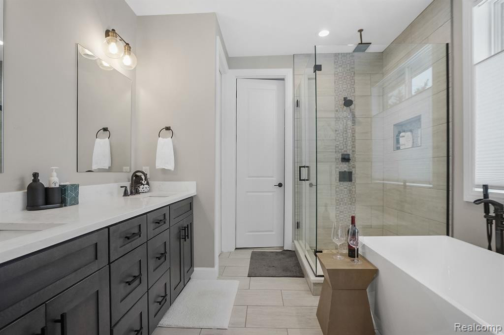 10474 STONEY POINT Drive, South Lyon, MI 48178 — Photo 20