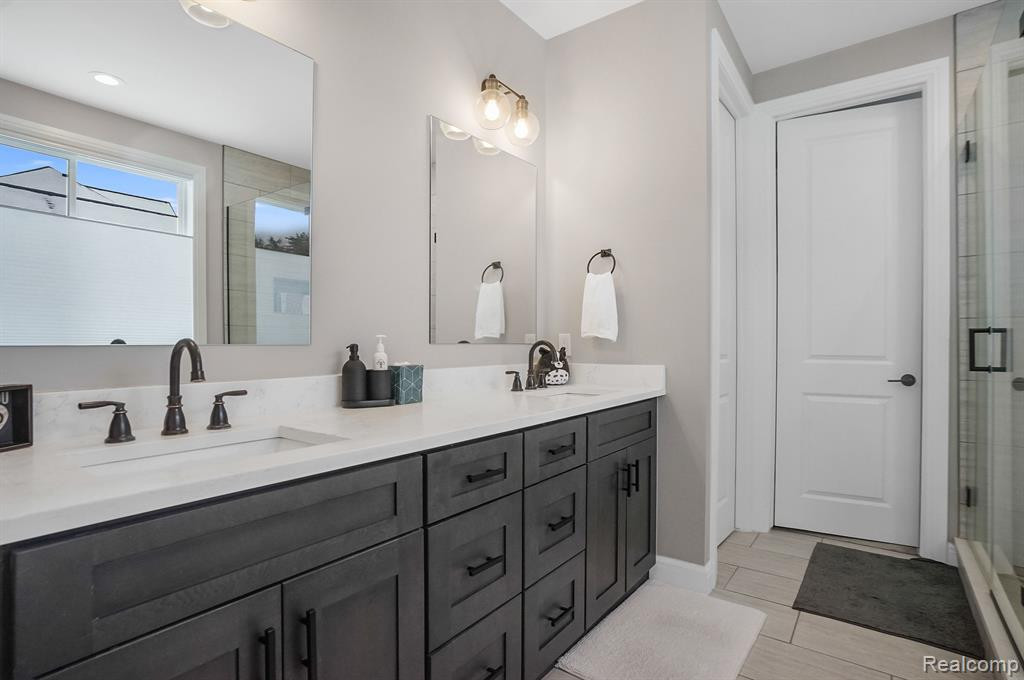 10474 STONEY POINT Drive, South Lyon, MI 48178 — Photo 21