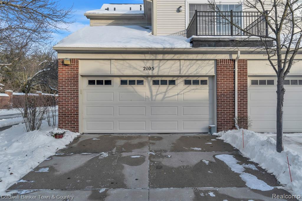 2105 CAMERON Circle, Walled Lake, MI 48390 — Photo 33
