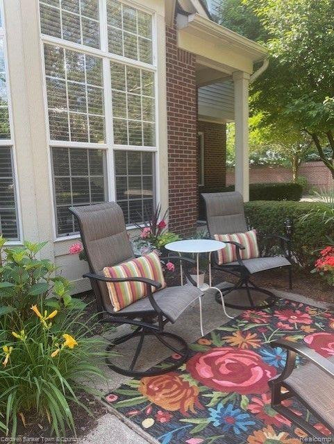 2105 CAMERON Circle, Walled Lake, MI 48390 — Photo 39