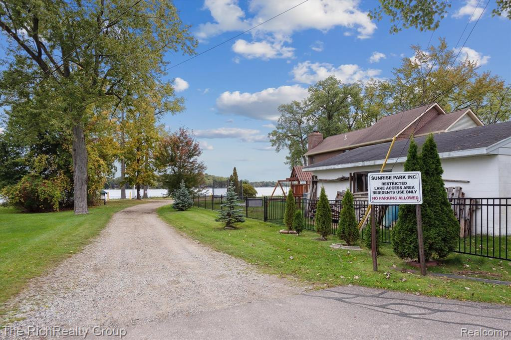 964 SUNRISE PARK Street, Howell, MI 48843 — Photo 30