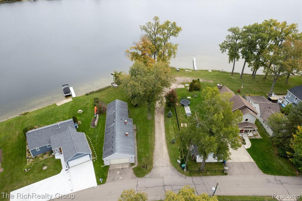 964 SUNRISE PARK Street, Howell, MI 48843 — Photo 32
