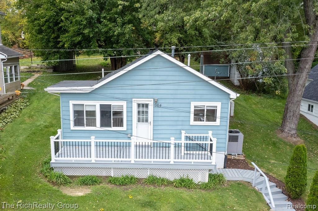 964 SUNRISE PARK Street, Howell, MI 48843 — Photo 44