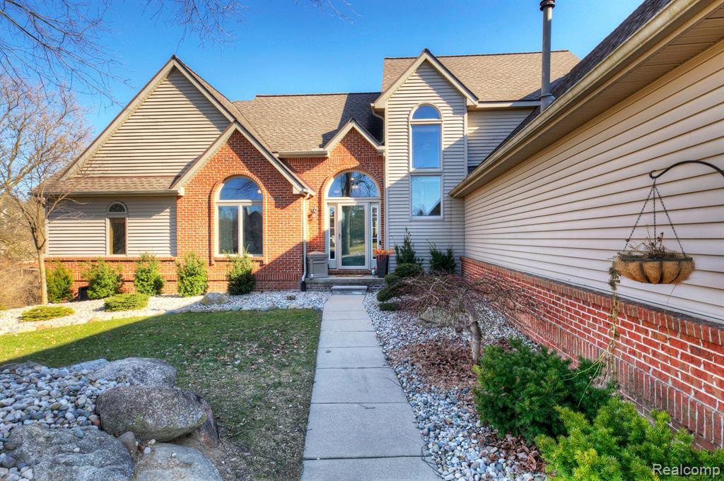 4414 Creekview Drive, Howell, MI 48843 — Photo 3
