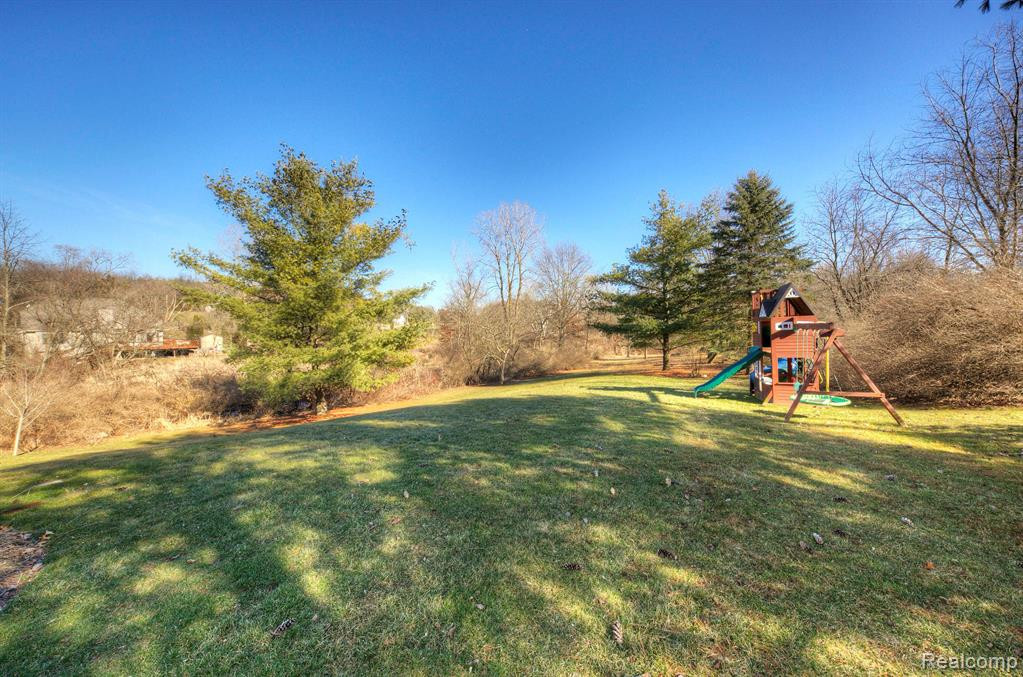 4414 Creekview Drive, Howell, MI 48843 — Photo 60