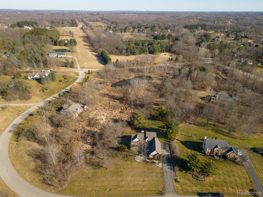 4414 Creekview Drive, Howell, MI 48843 — Photo 66