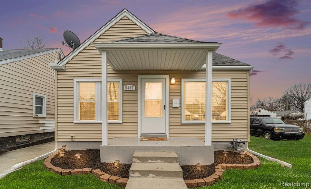 314 W Muir Avenue, Hazel Park, MI, 48030