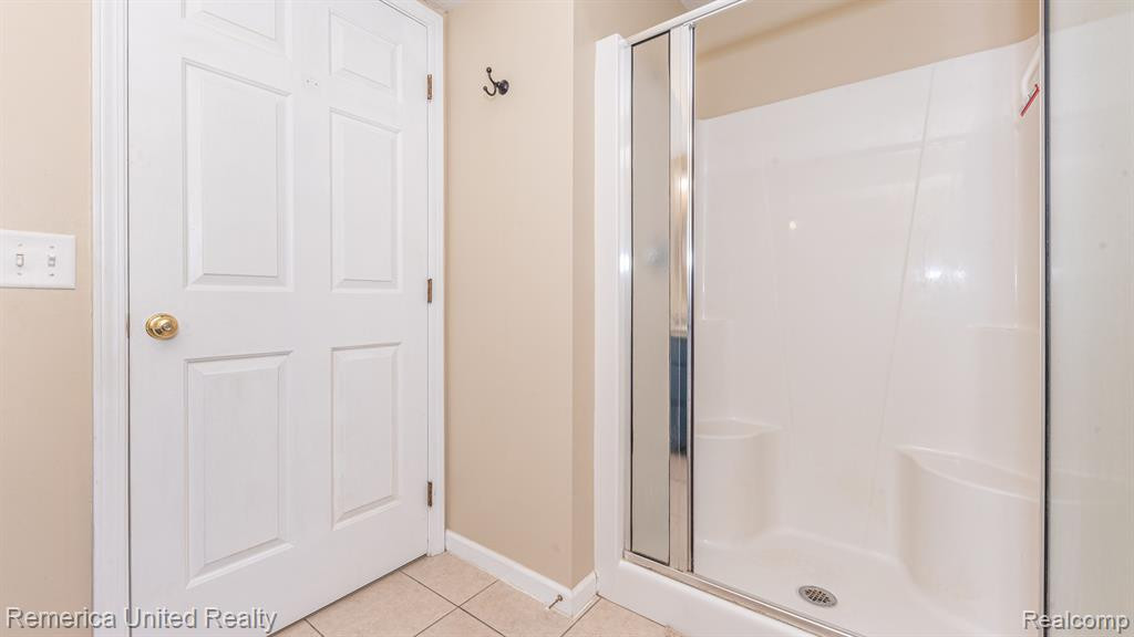 1217 CURZON Court, 201, Howell, MI 48843 — Photo 15