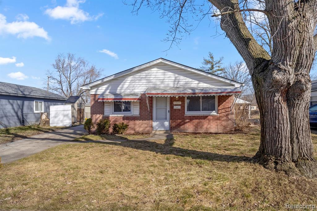 4925 HAZEL Street, Dearborn Heights, MI 48125 — Photo 3