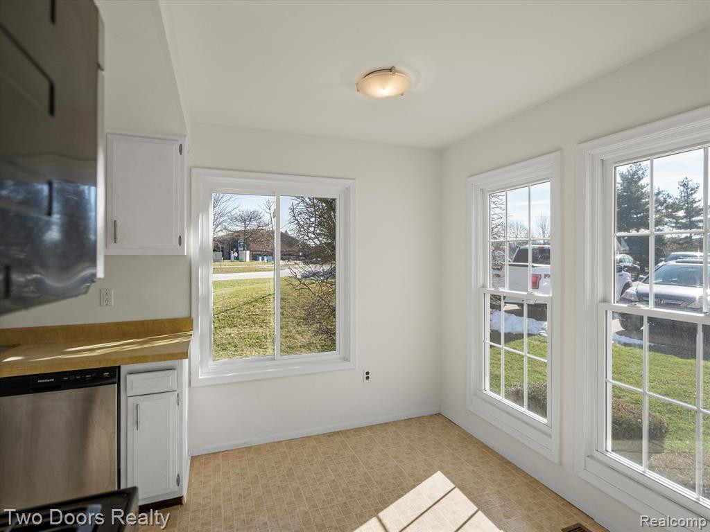 22449 CRANBROOKE Drive, Novi, MI — Photo 8