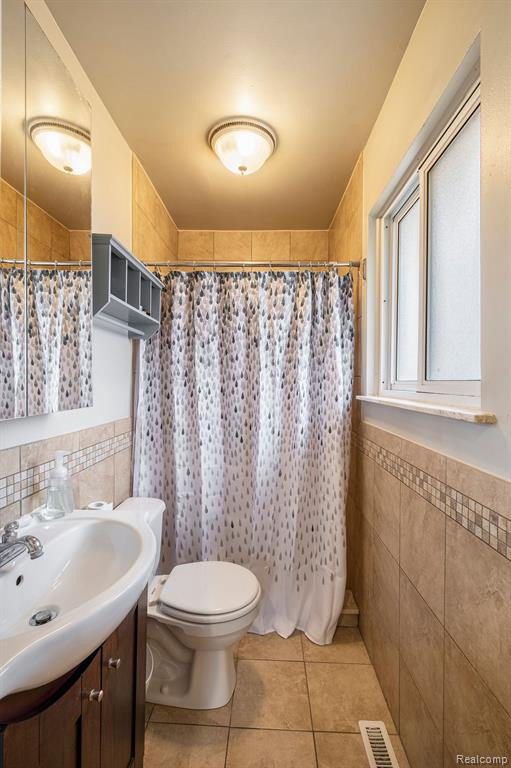 6594 BERRYWOOD Drive, Brighton, MI 48116 — Photo 21