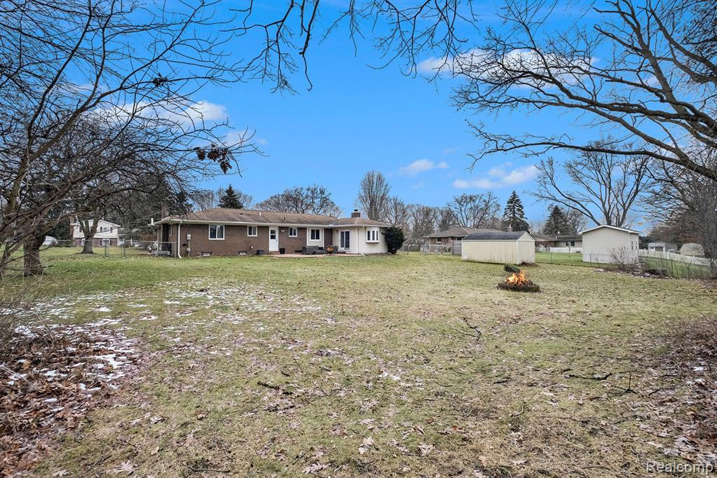6594 BERRYWOOD Drive, Brighton, MI 48116 — Photo 27