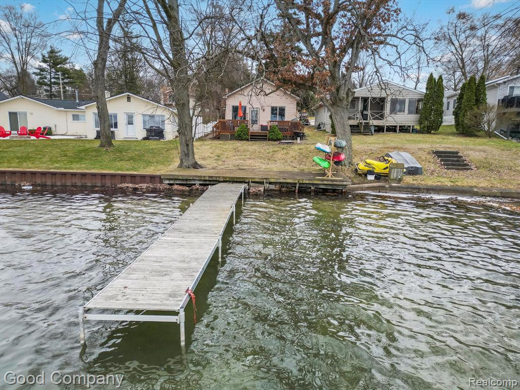 8994 RUSHSIDE Drive, Pinckney, MI 48169 — front exterior