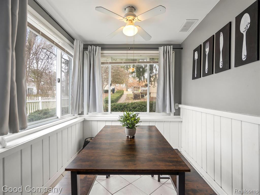 8994 RUSHSIDE Drive, Pinckney, MI 48169 — Photo 10
