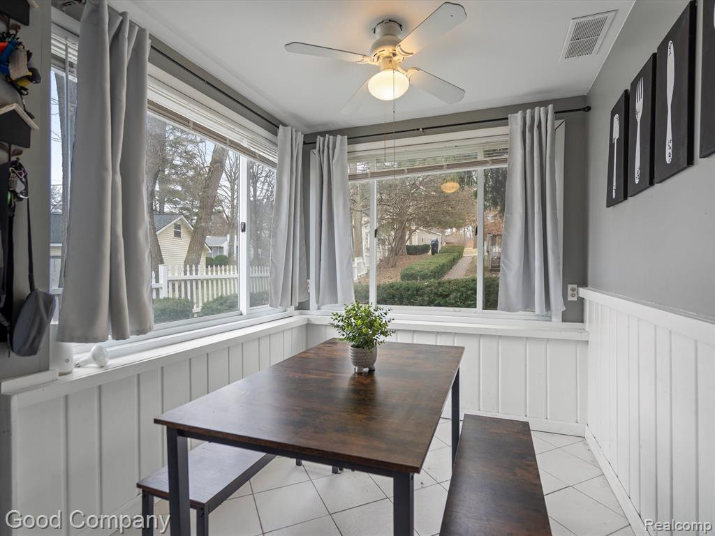 8994 RUSHSIDE Drive, Pinckney, MI 48169 — Photo 11