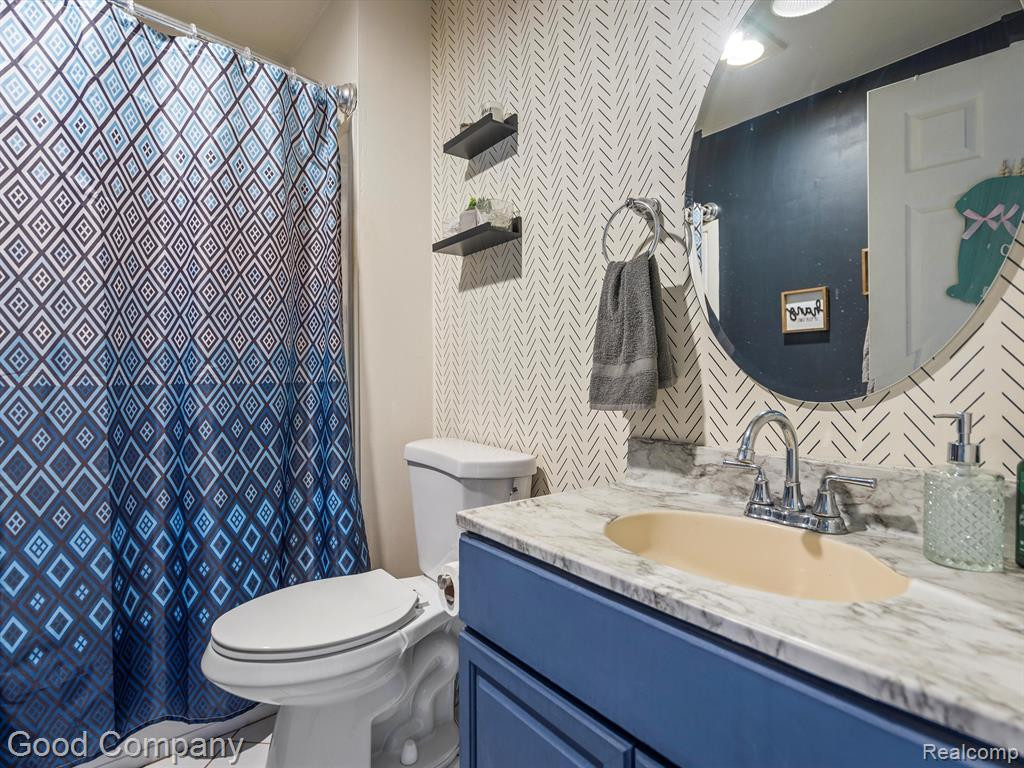 8994 RUSHSIDE Drive, Pinckney, MI 48169 — Photo 17