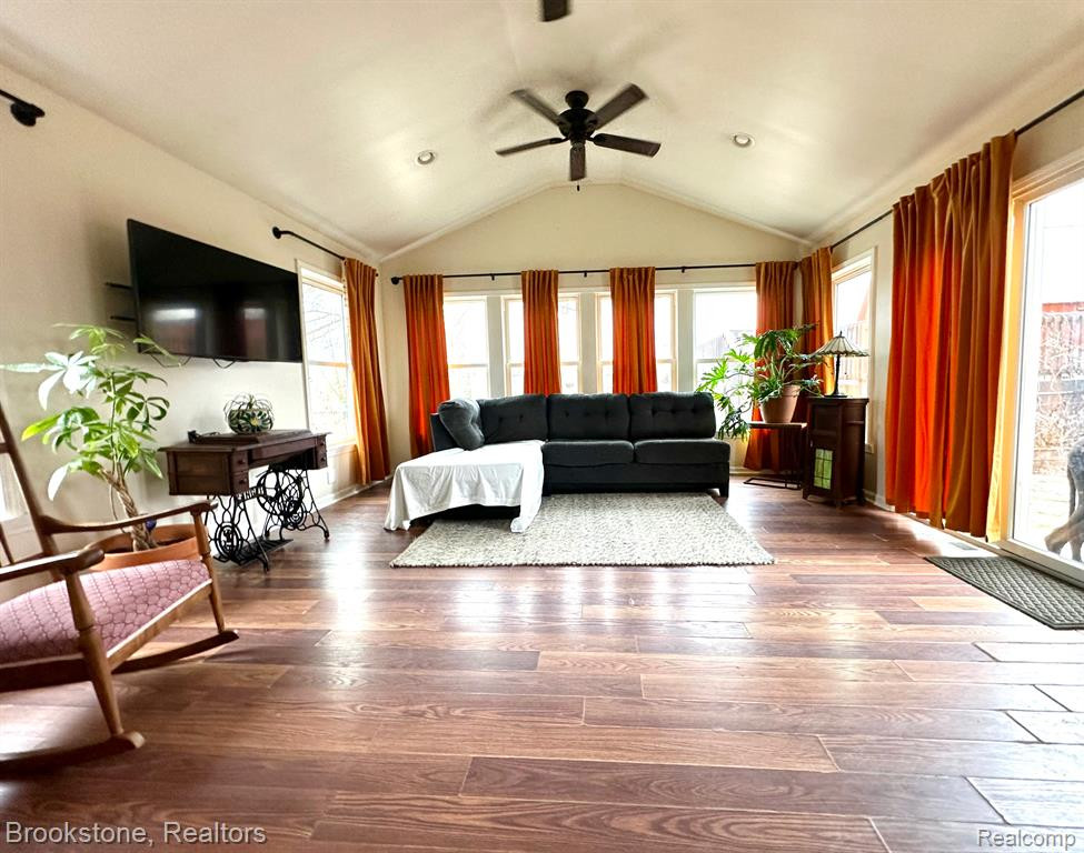 9164 BALDWIN Road, Gaines Vlg, MI 48436 — Photo 8