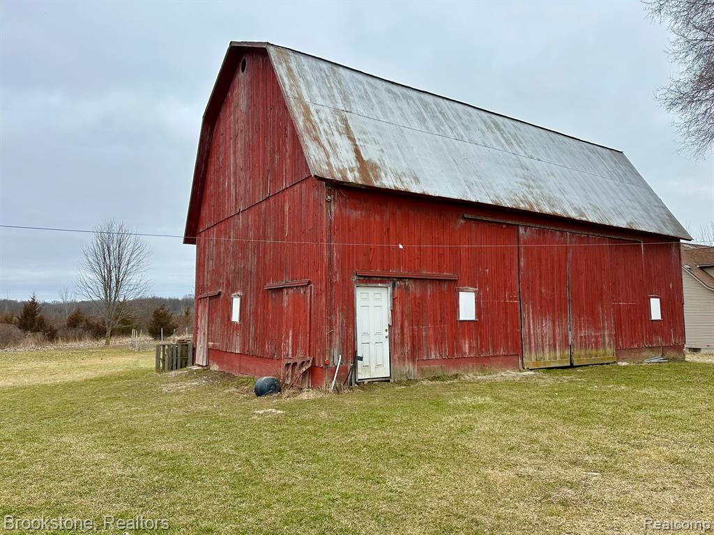 9164 BALDWIN Road, Gaines Vlg, MI 48436 — Photo 18
