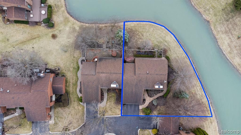 7 BROOKWOOD Lane, Dearborn, MI 48120 — Photo 4