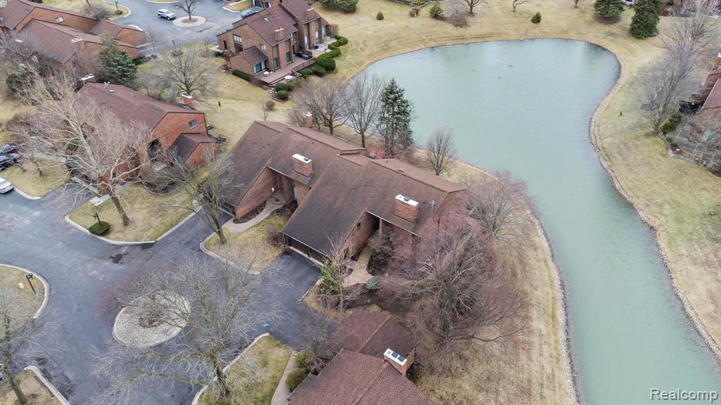 7 BROOKWOOD Lane, Dearborn, MI 48120 — Photo 46
