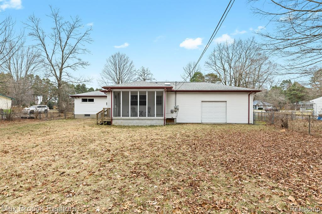 750 SEBEK Street, Oxford, MI 48371 — Photo 4