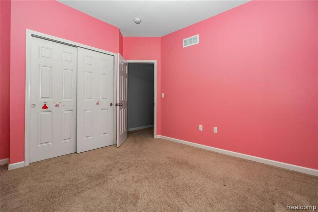 5261 BUCKLEY Drive, Ypsilanti, MI 48197 — Photo 23