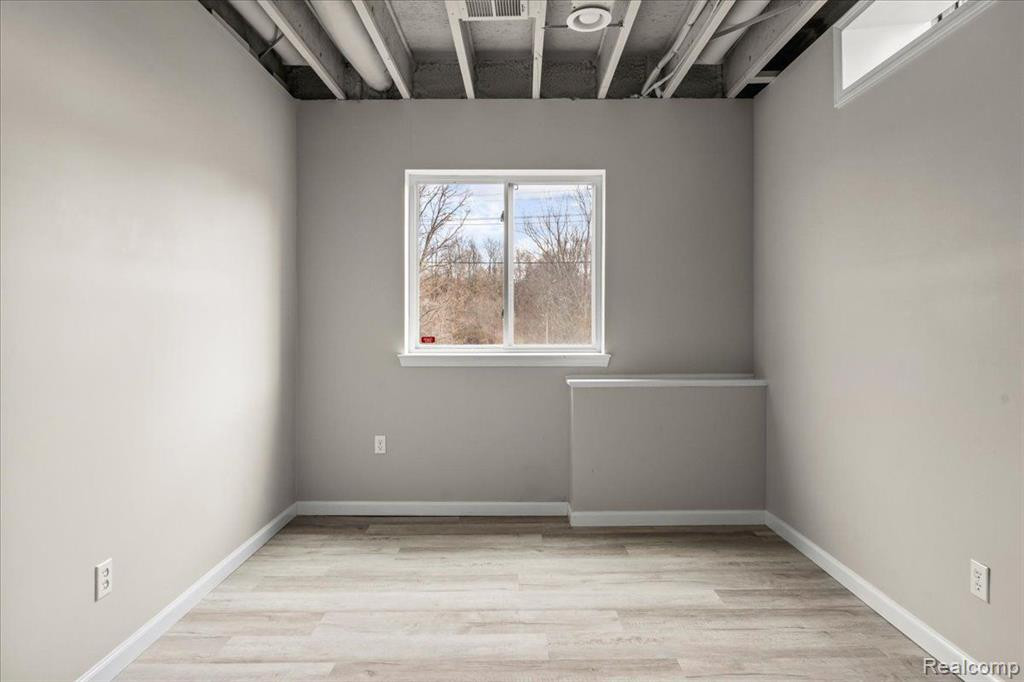 5261 BUCKLEY Drive, Ypsilanti, MI 48197 — Photo 24