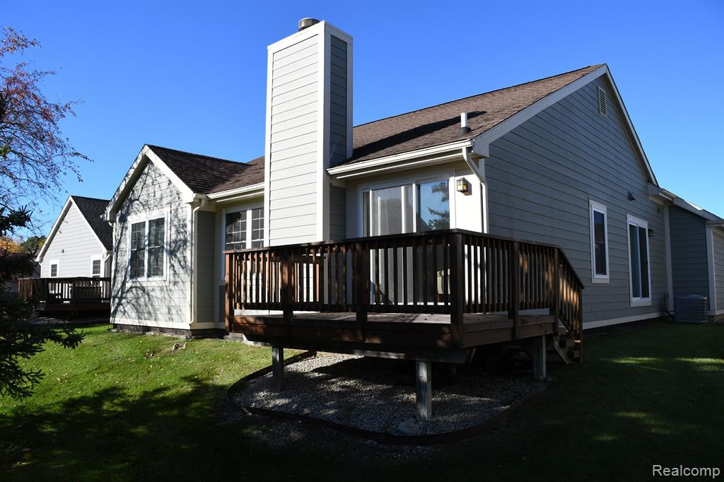 41388 Belden Circle, Novi, MI 48377 — Photo 2
