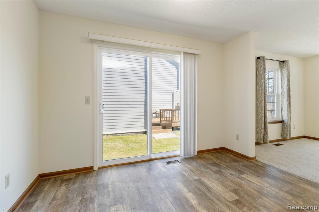 41388 Belden Circle, Novi, MI 48377 — Photo 9