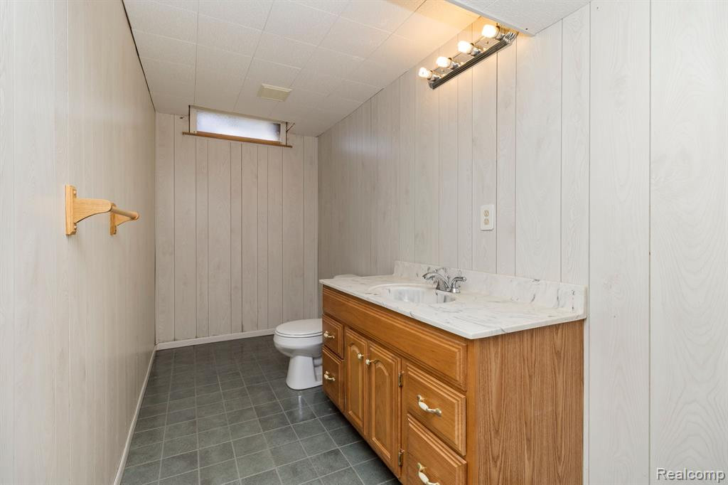 41388 Belden Circle, Novi, MI 48377 — Photo 35