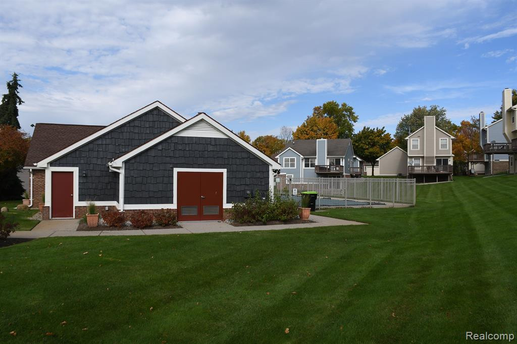 41388 Belden Circle, Novi, MI 48377 — Photo 38