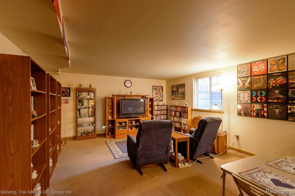 8798 PRAIRIE Court, Van Buren, MI 48111 — Photo 26