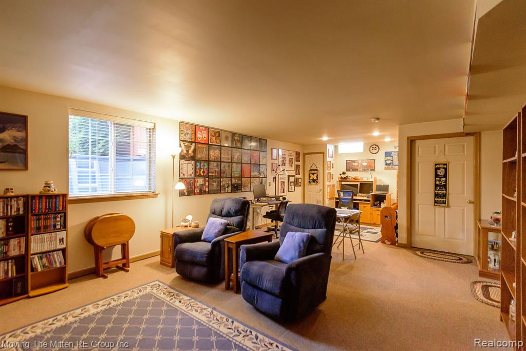 8798 PRAIRIE Court, Van Buren, MI 48111 — Photo 27
