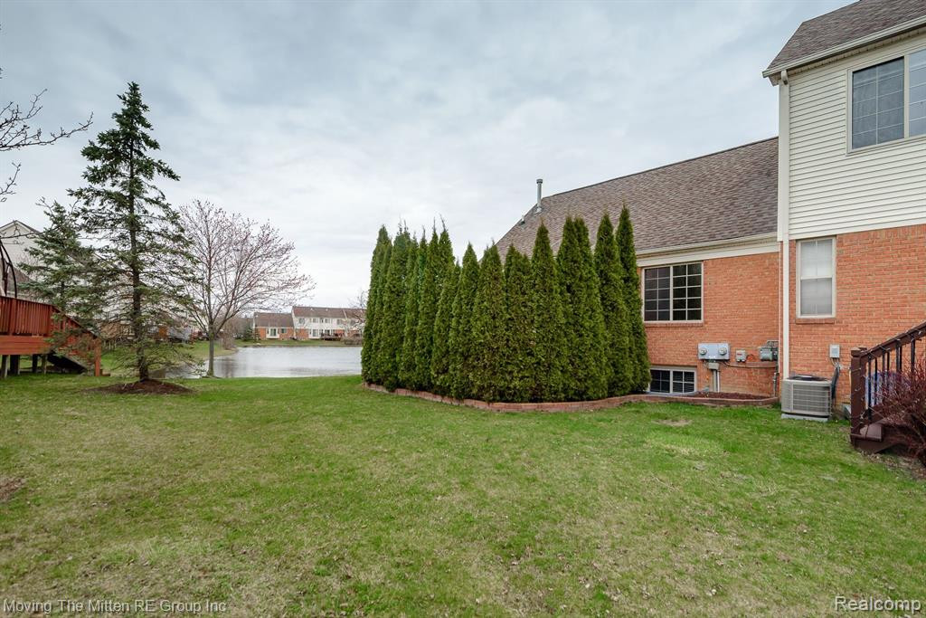 8798 PRAIRIE Court, Van Buren, MI 48111 — Photo 35