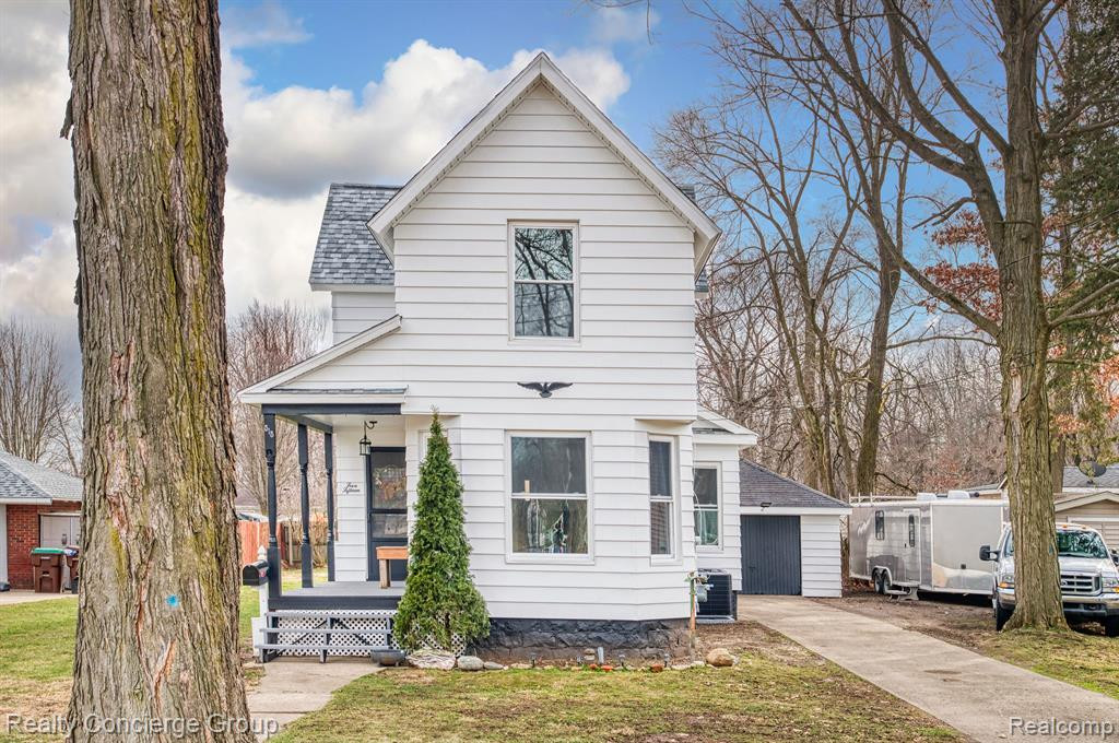 515 CRANDALL Street, Albion, MI 49224 — Photo 2