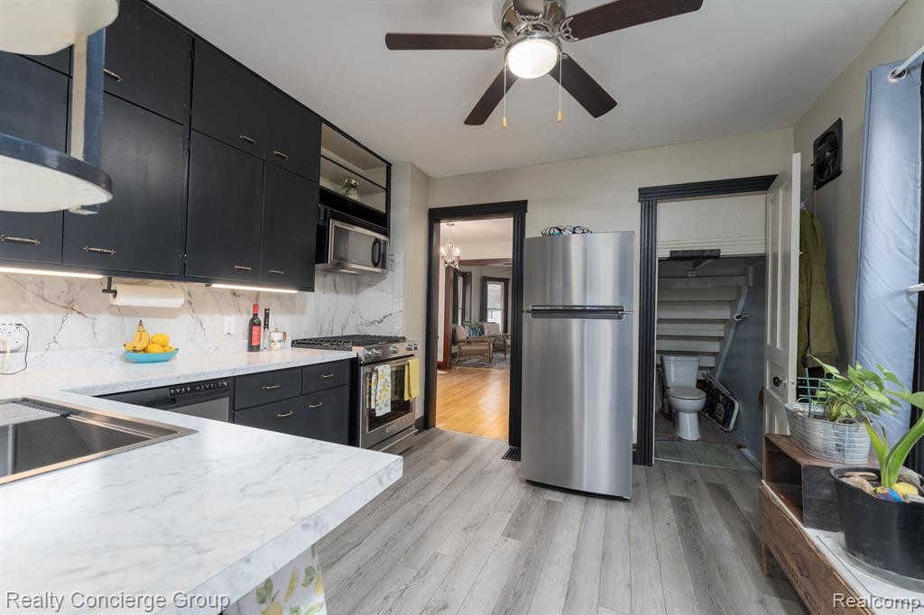 515 CRANDALL Street, Albion, MI 49224 — Photo 12