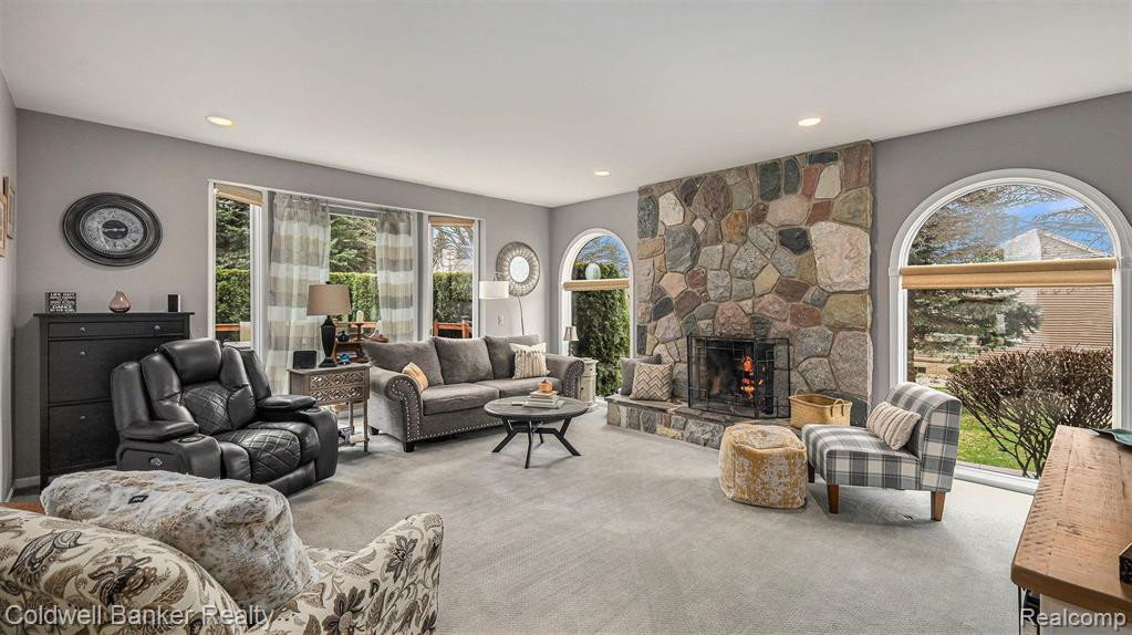 954 RIVER VALLEY Drive, Lake Orion, MI 48362 — Photo 12