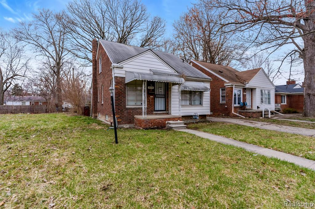 9355 PATTON Street, Detroit, MI 48228 — Photo 3