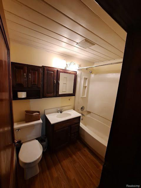 98 N HOLCOMB Road, Clarkston, MI — Photo 20