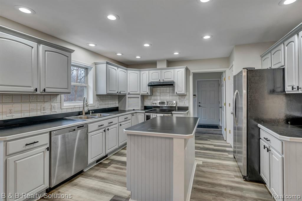 2391 DODDS Road, North Branch, MI 48461 — Photo 12