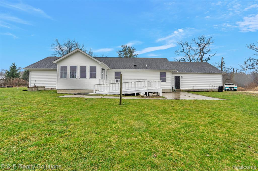 2391 DODDS Road, North Branch, MI 48461 — Photo 32