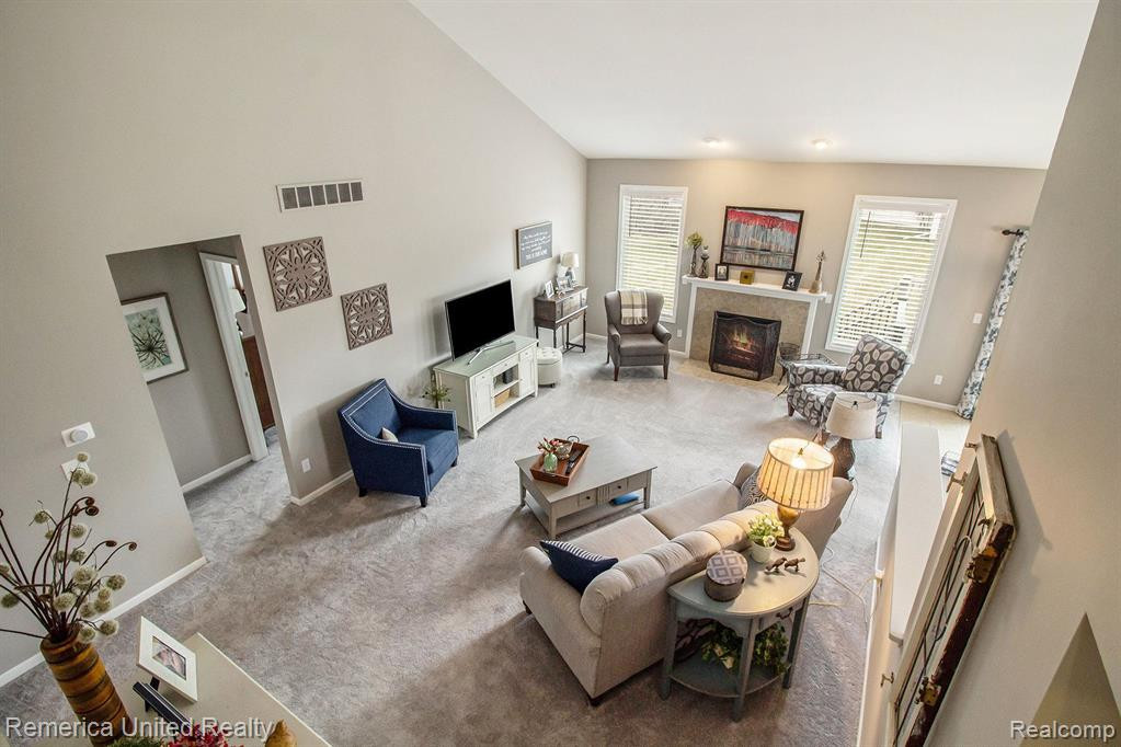 24754 VALLEYWOOD Drive, South Lyon, MI 48178 — Photo 7