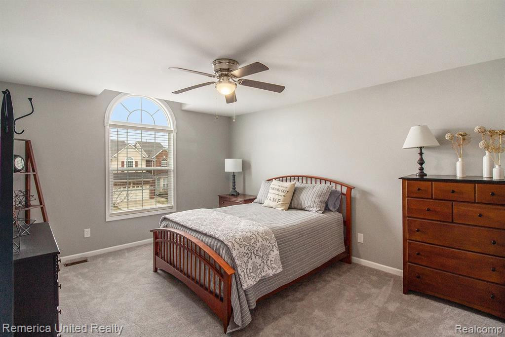 24754 VALLEYWOOD Drive, South Lyon, MI 48178 — Photo 28